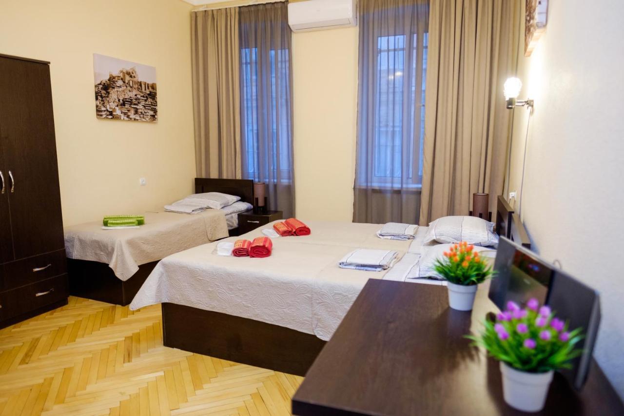 Apartment Rome Tbilisi Bagian luar foto
