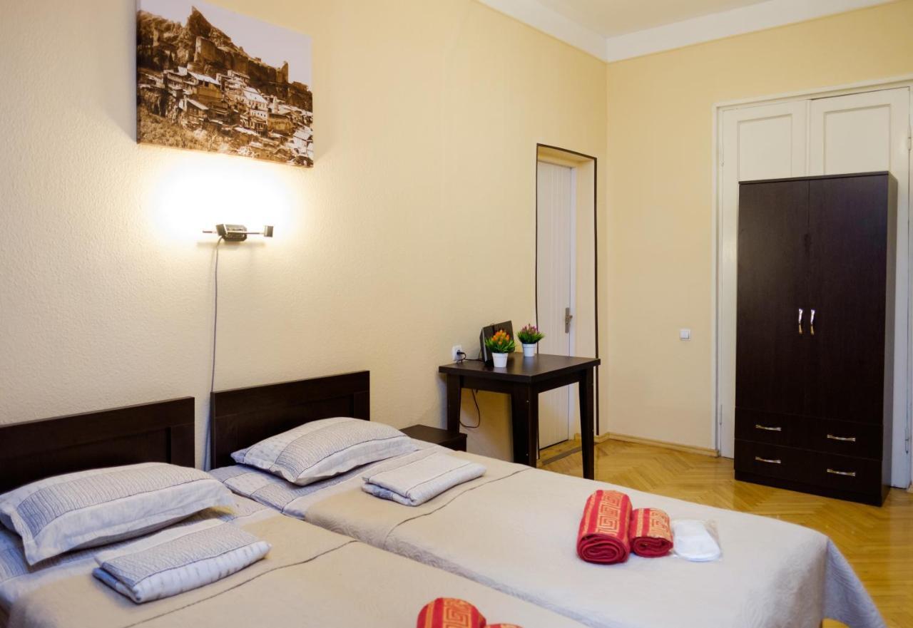 Apartment Rome Tbilisi Bagian luar foto