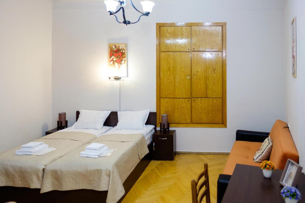 Apartment Rome Tbilisi Bagian luar foto