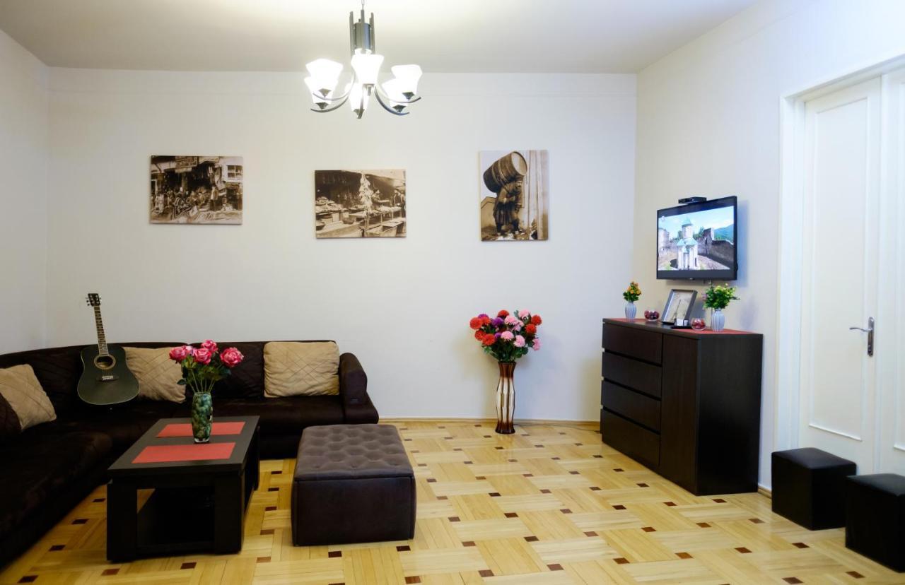Apartment Rome Tbilisi Bagian luar foto